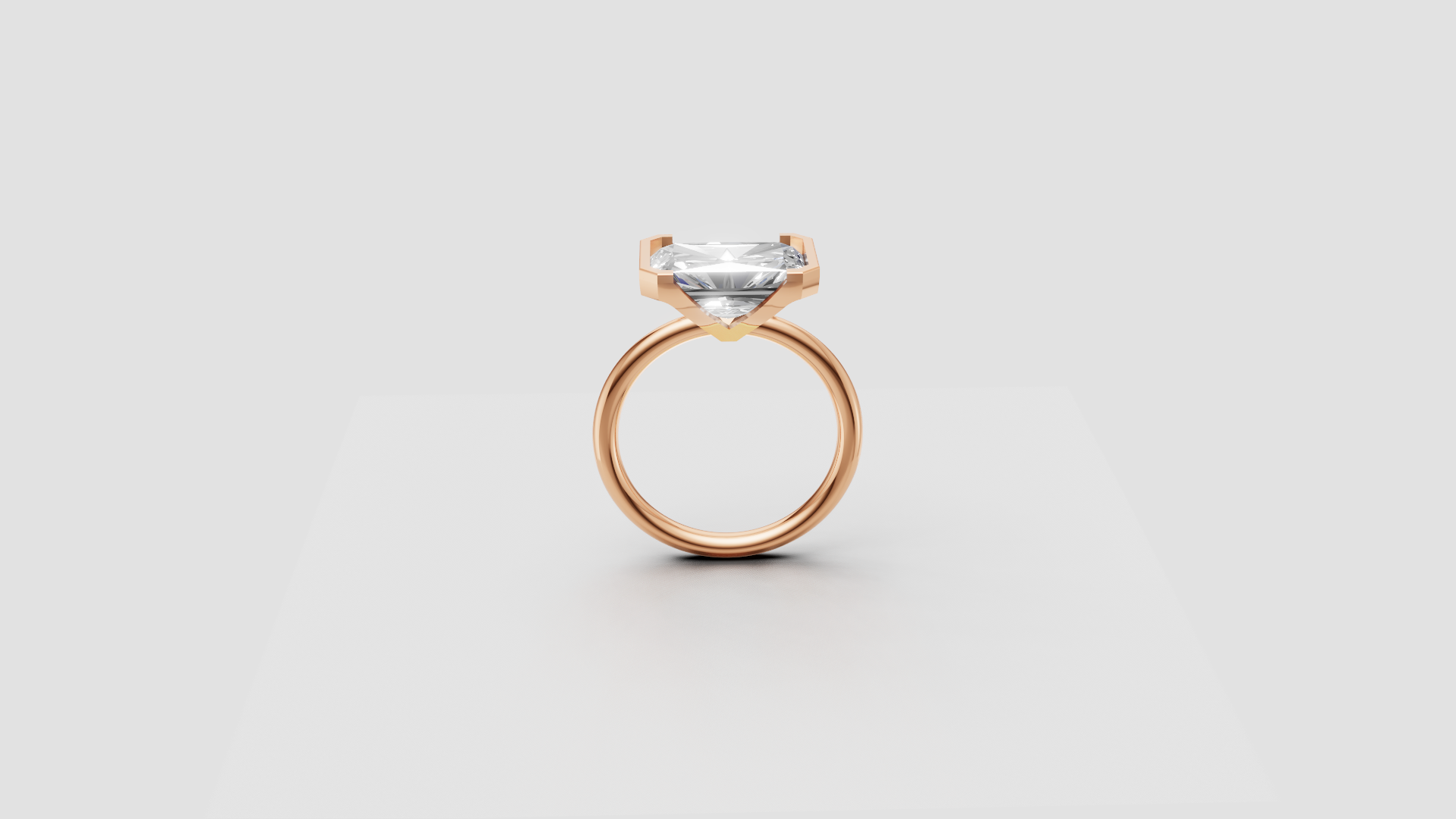 "Luna Prism" – Princess-Cut Solitaire Ring in Classic Rose Gold Elegance 👑