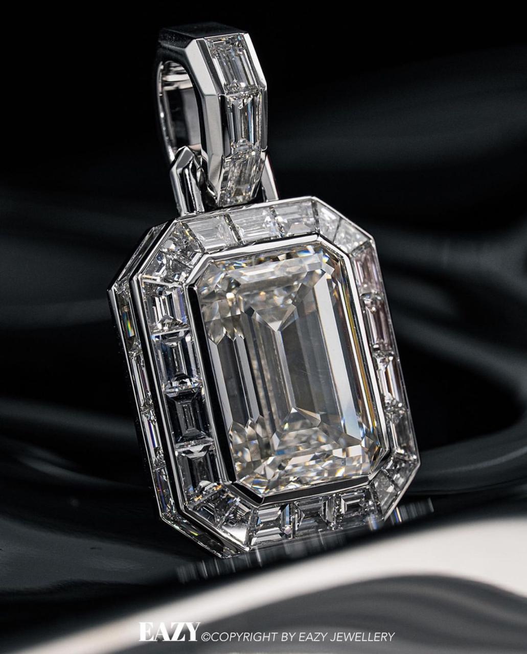 Platinum Emerald-Cut Illusion Diamond Pendant | Art Deco Octagon Frame
