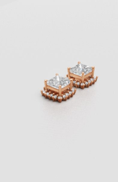 Royal Princess-Cut Halo Diamond Stud Earrings – Timeless Sparkle with Classic Edge 👑