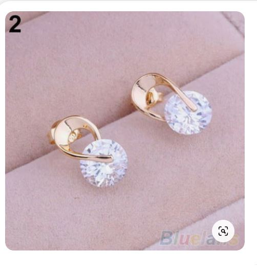 Elegant Infinity Twist Diamond Stud Earrings – Classic Minimalist Sparkle 💎
