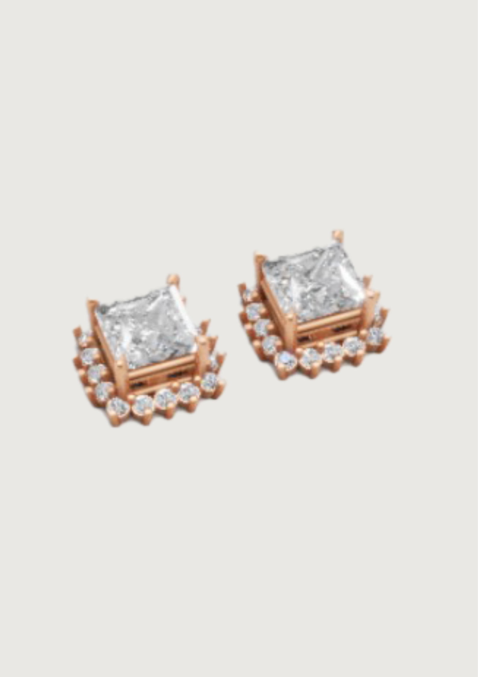 Royal Princess-Cut Halo Diamond Stud Earrings – Timeless Sparkle with Classic Edge 👑